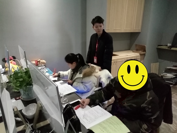 【博進(jìn)裝飾】恭祝金地滟瀾山周總開工大吉！喜簽泉山湖陳女士、龍灣李女士愛居